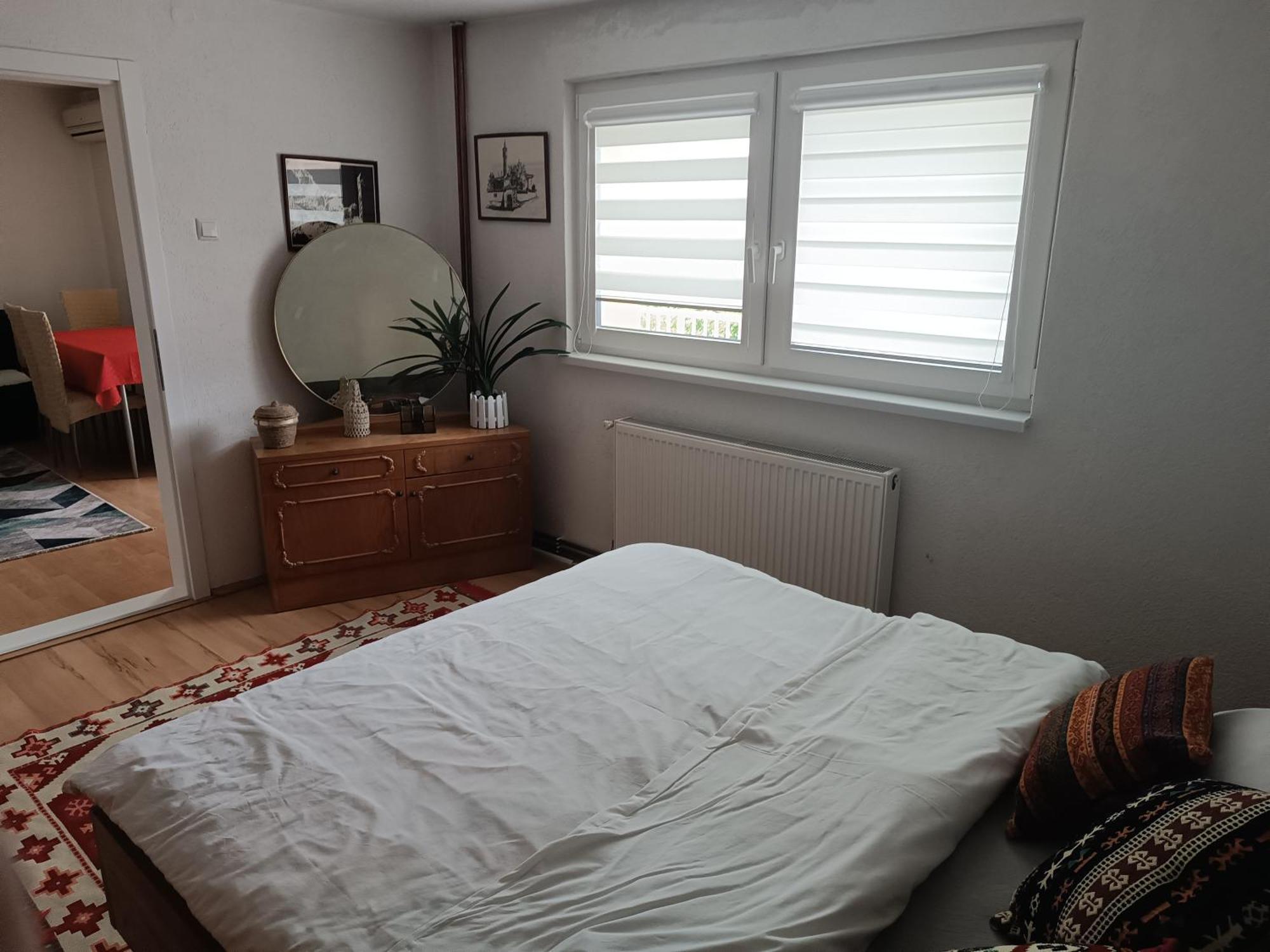 Hill Apartment